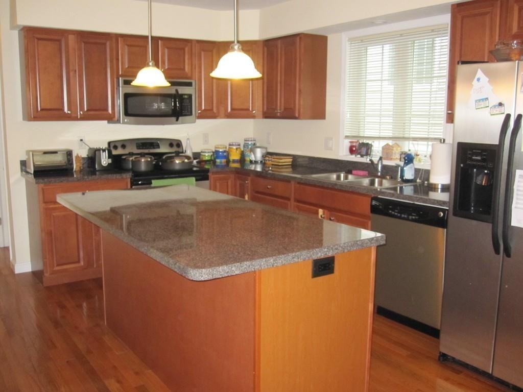 11 Sterling Ln #11 - Photo 3 of 14