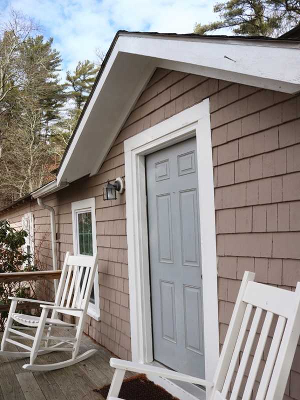 143 Pudding Hill Ln #b - Photo 2 of 10