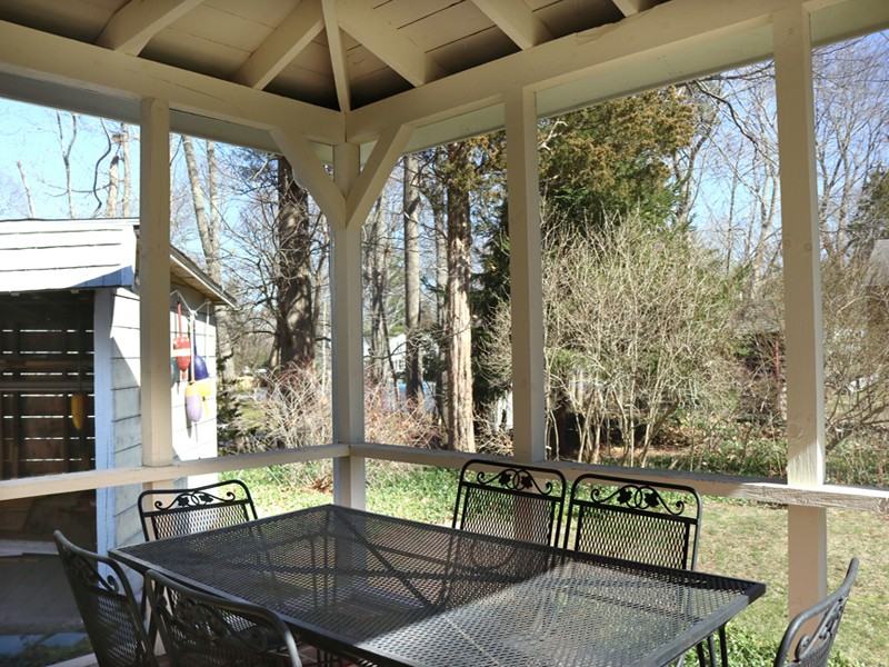 44 Stetson Pl - Photo 3 of 12