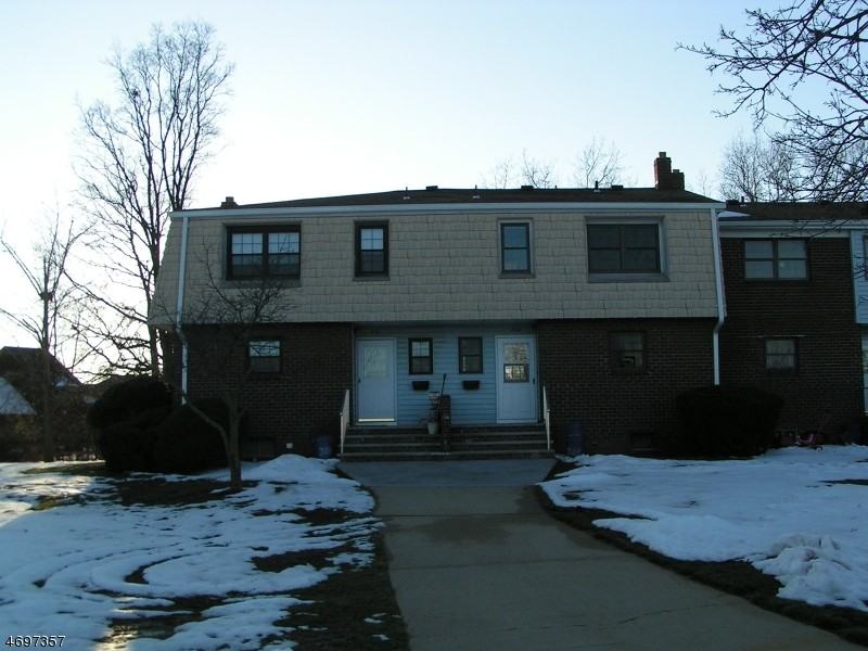 100-416 Windsor Ct #202 - Photo 2 of 19