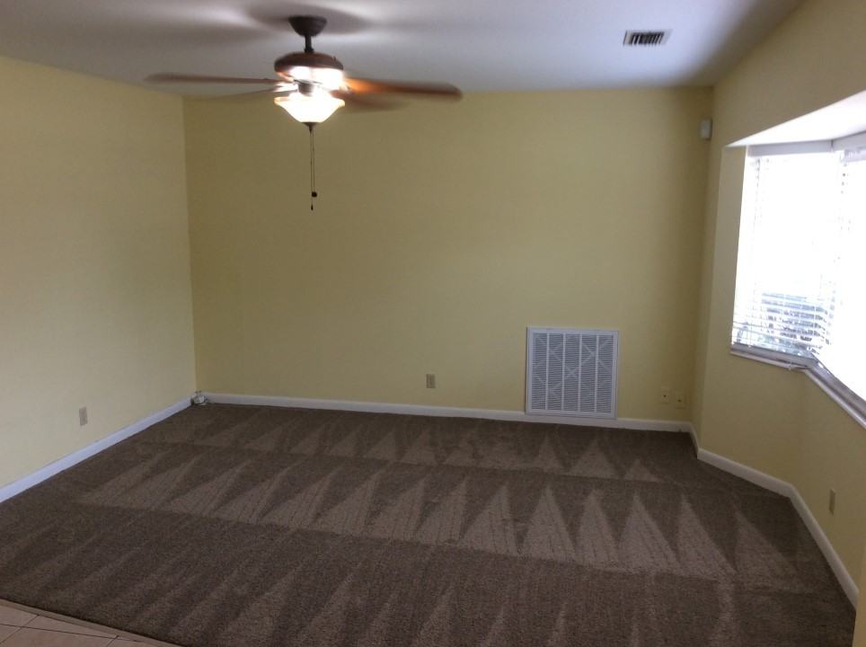 7341 Danbury Way - Photo 3 of 12