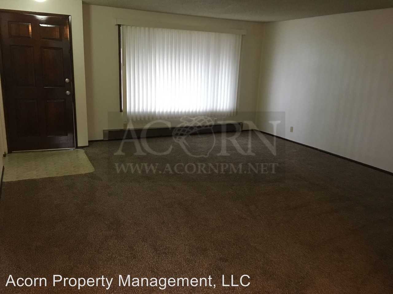 24828 Parkside Dr - Photo 2 of 11