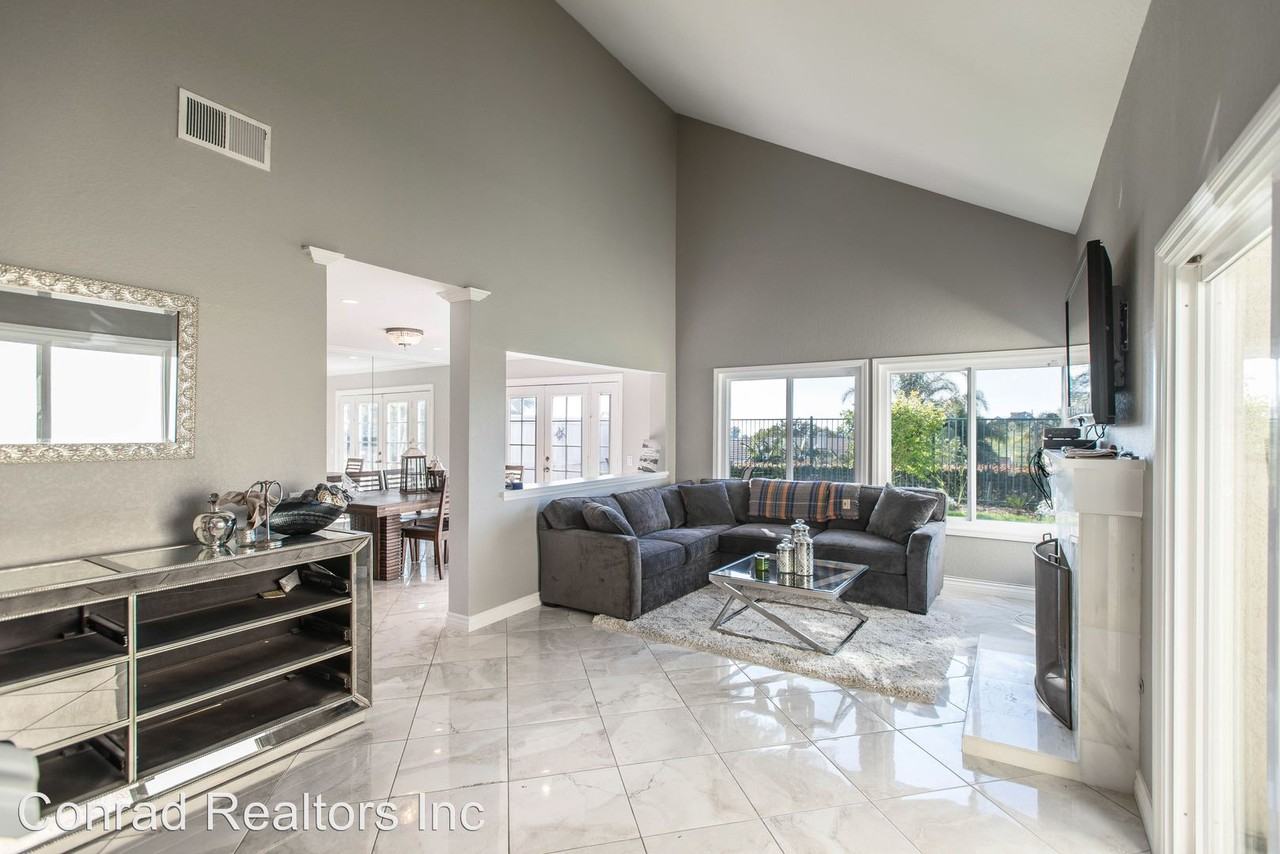 2306 Avenida Marejada #14 - Photo 3 of 26