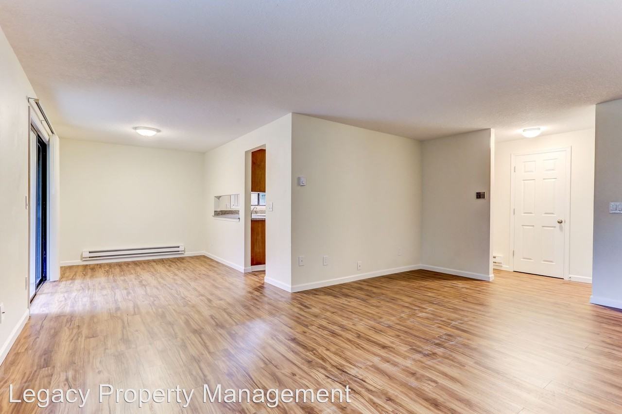 3962 SE 174th Ave - Photo 3 of 22