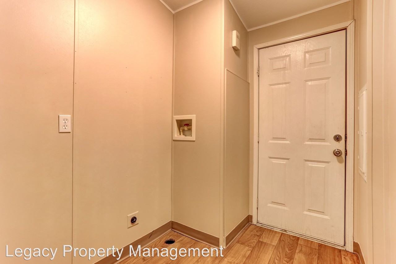 2965 NE 206th Ave - Photo 2 of 28