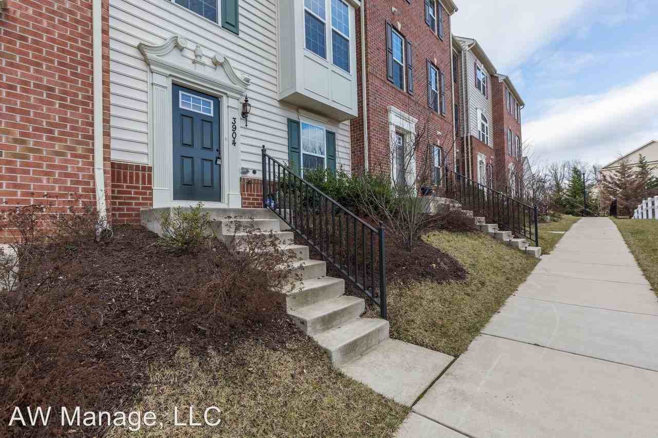 3904 Halton Hall Ln - Photo 2 of 29