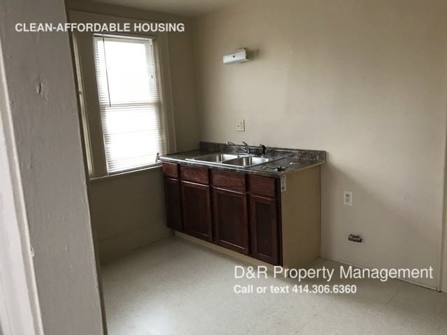 2046 N 35th St - Photo 2 of 4