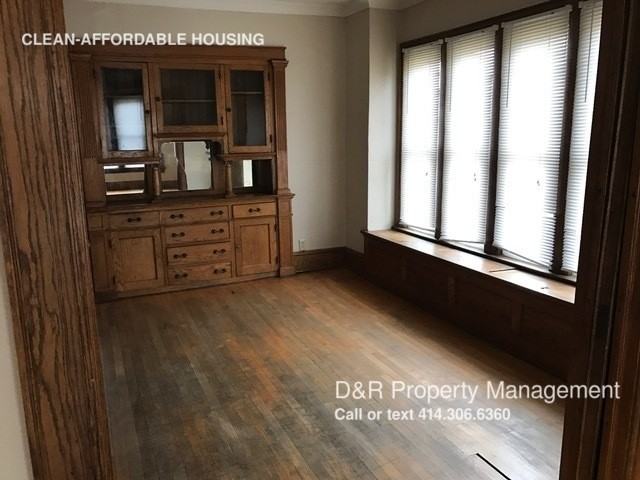 2046 N 35th St - Photo 3 of 4