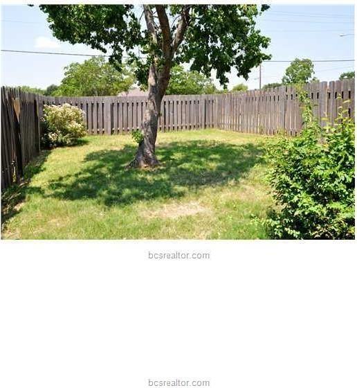 2308 Carnation Ct - Photo 2 of 18