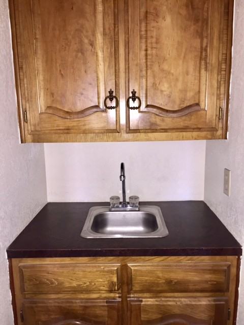 3403 Claremont Dr - Photo 3 of 13