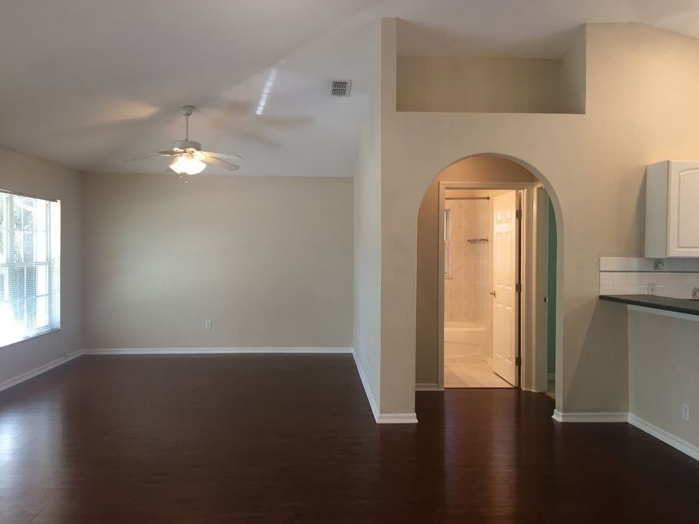 142 E 11th St - Photo 3 of 17