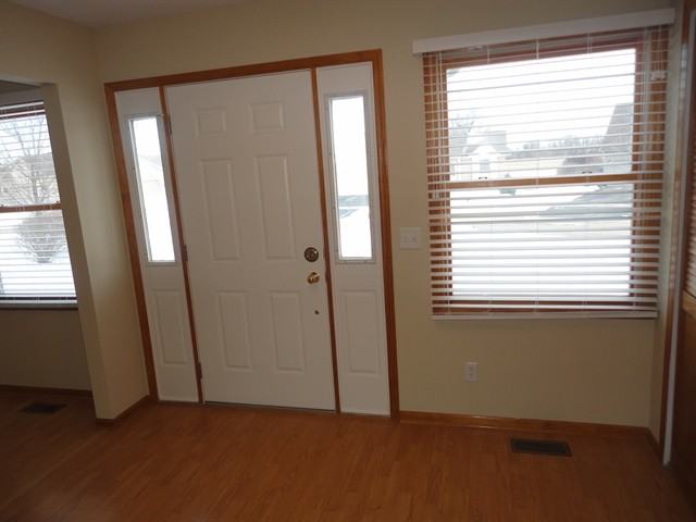 322 Elian Ct - Photo 2 of 15
