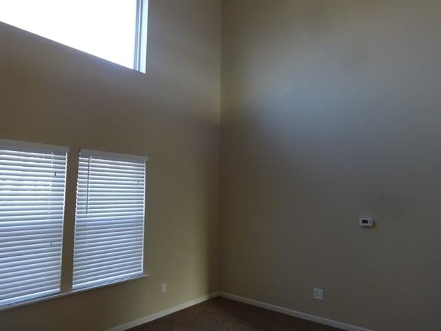 987 Drayson Dr - Photo 2 of 11