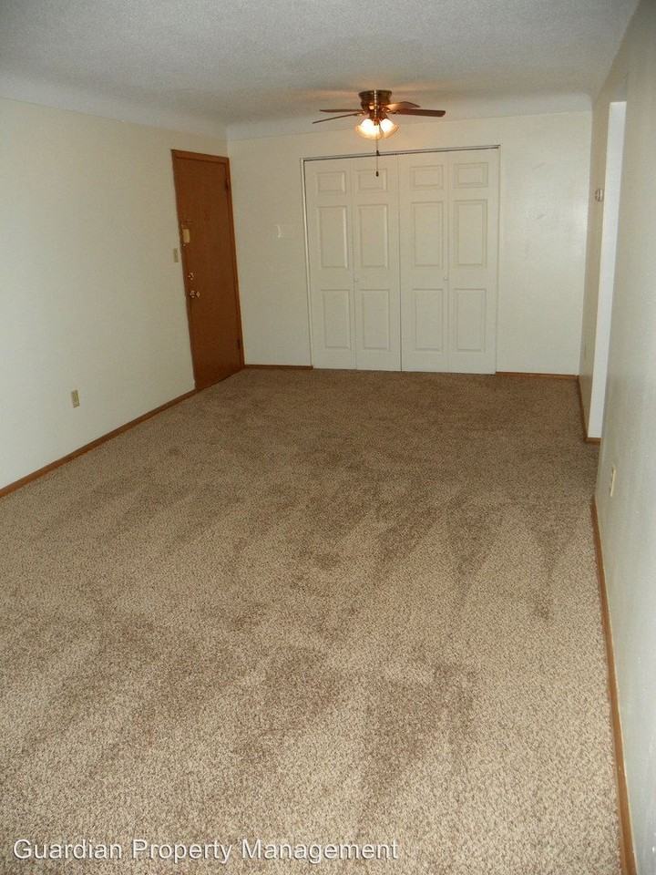 1807 Stillwater Ave E - Photo 3 of 9