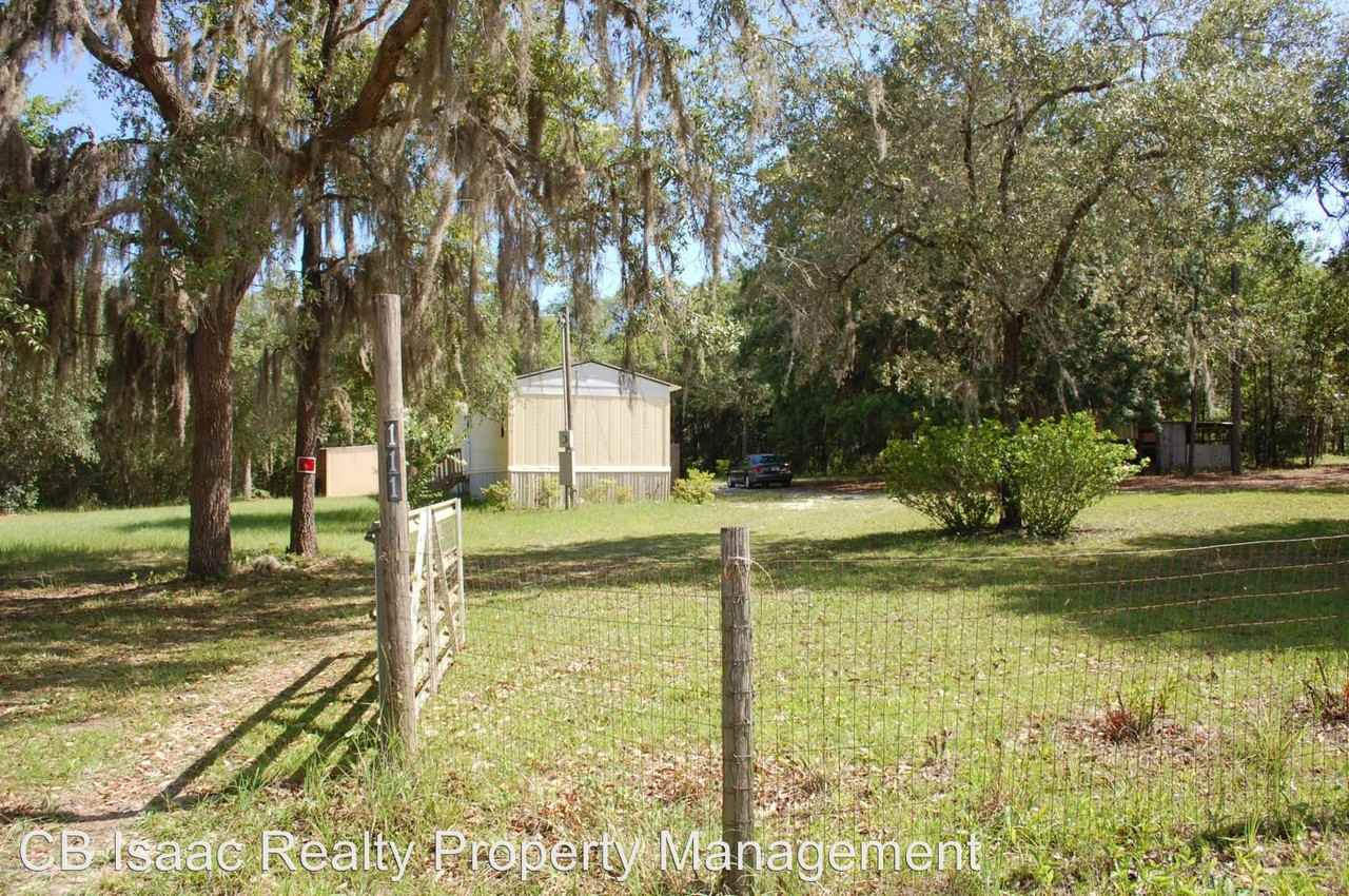 111 Race St - Photo 3 of 11