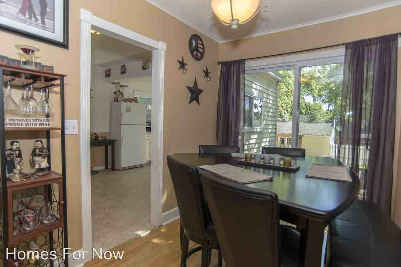 2941 Blackstone Ave - Photo 3 of 14