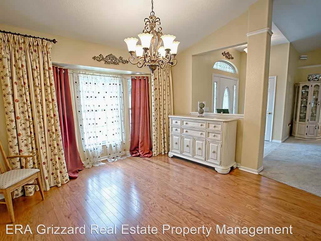 39920 Bayview Dr - Photo 3 of 11