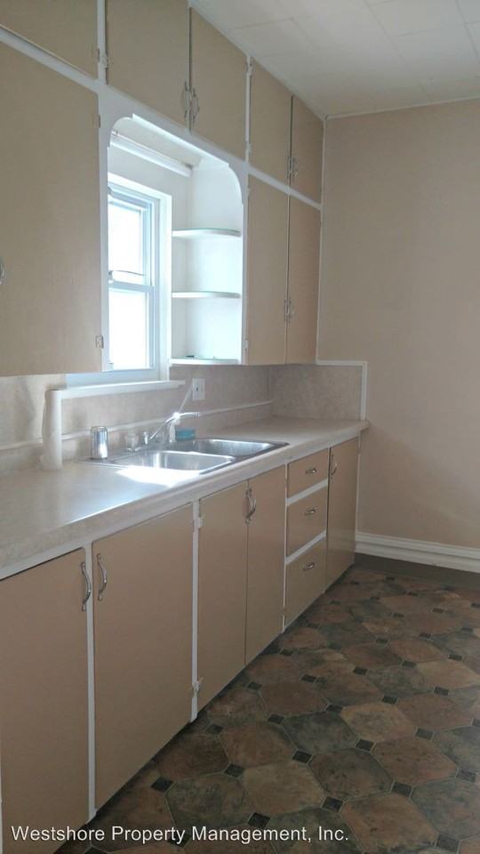 1189 Chestnut St - Photo 2 of 15