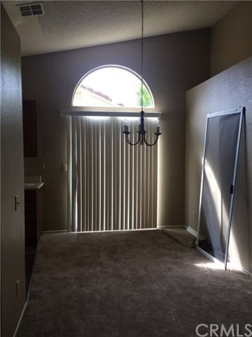 29606 Sawgrass Cir - Photo 3 of 12