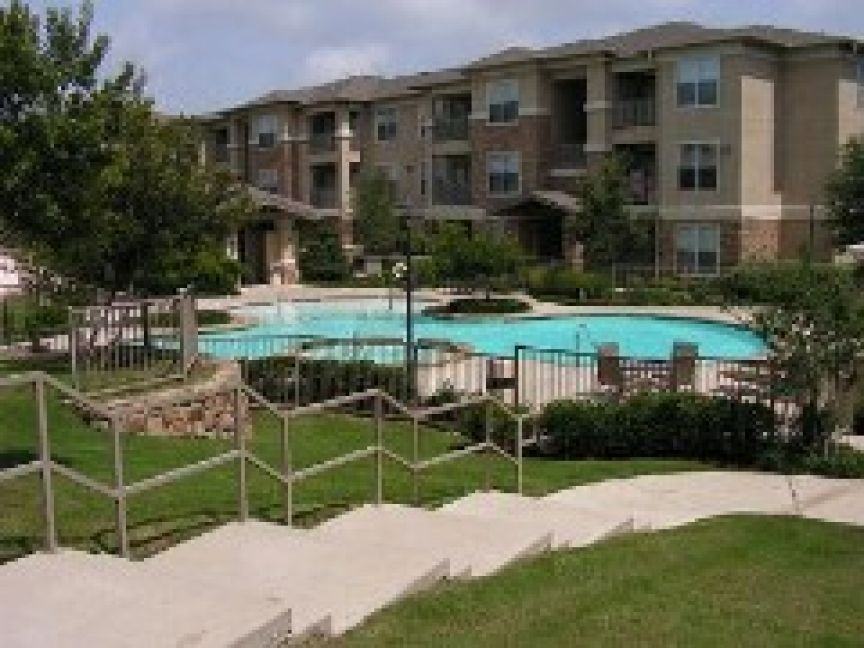 7920 Country Club Drive - Photo 3 of 14