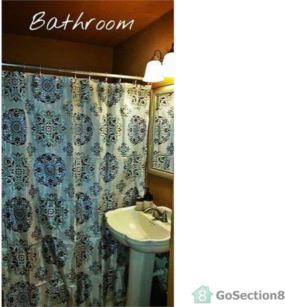 234 E 44th St N - Photo 3 of 5