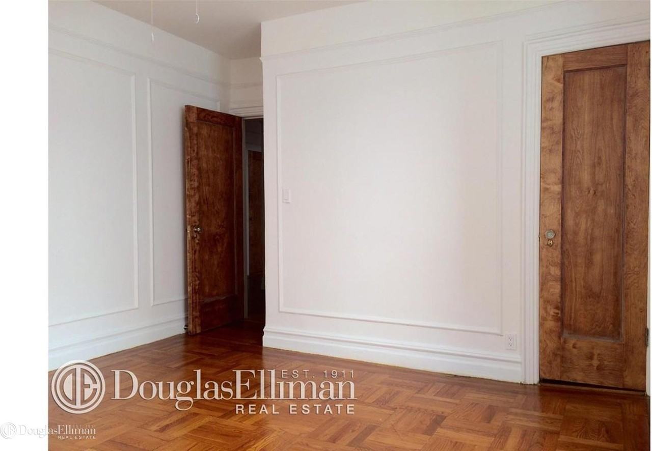 71 Payson Ave #2 - Photo 3 of 6