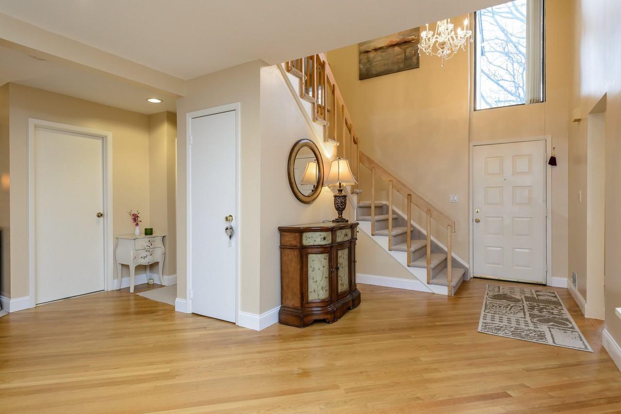 42 Wimbledon Dr - Photo 3 of 20