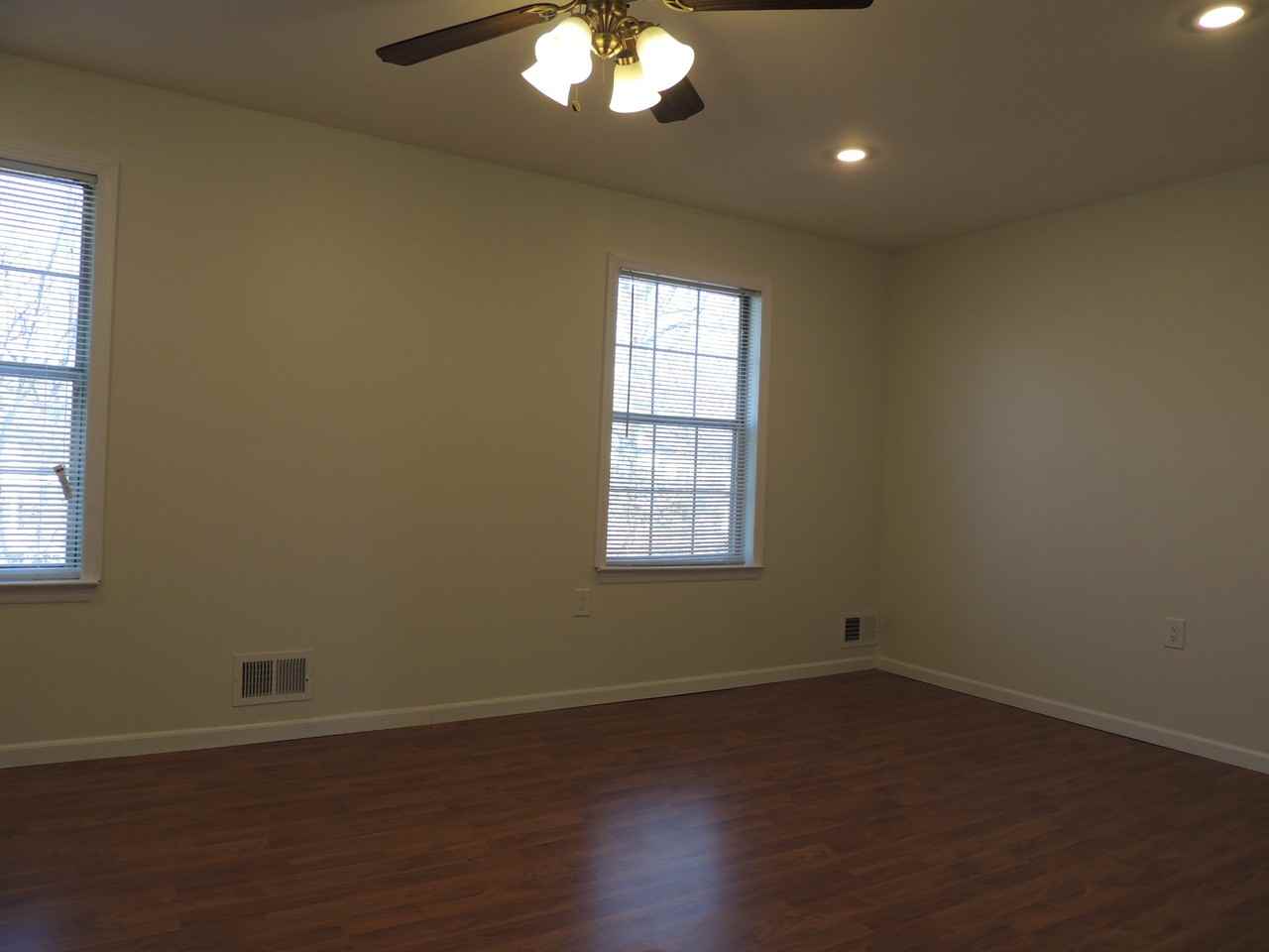 75 Fieldcrest Way - Photo 2 of 16