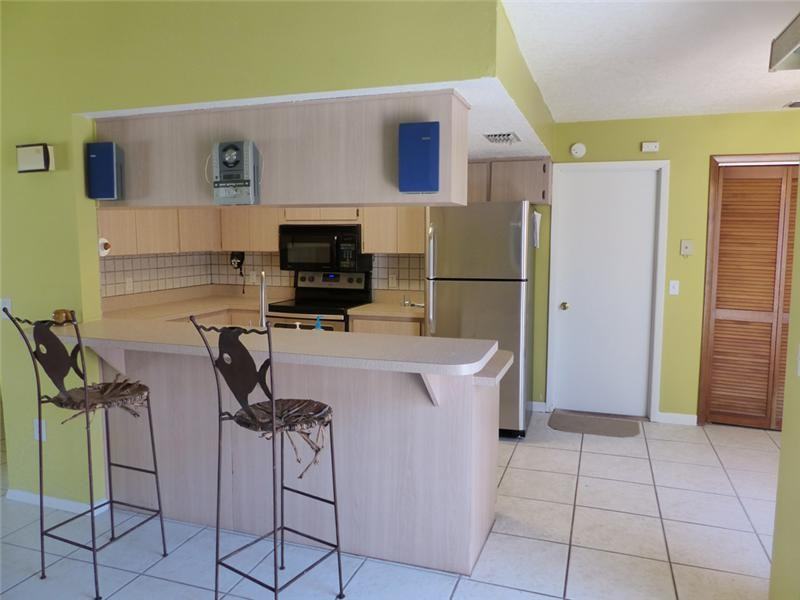 4513 Dewey Dr - Photo 3 of 24