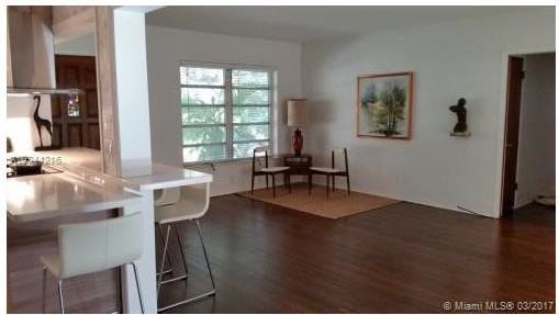 450 Tivoli Ave - Photo 3 of 17
