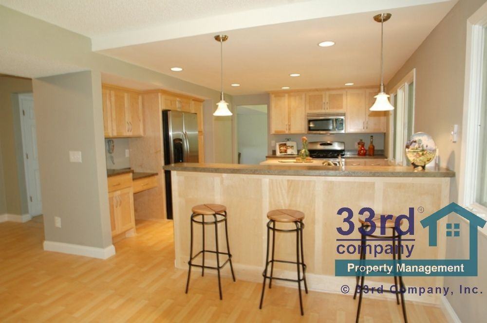 158 71st Way NE - Photo 3 of 5