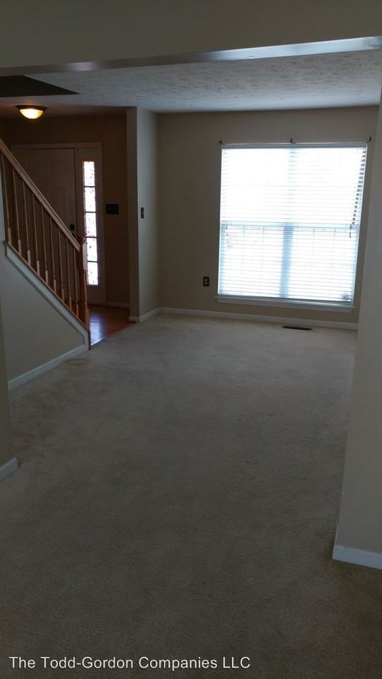 5424 Sir Douglas Dr - Photo 3 of 15