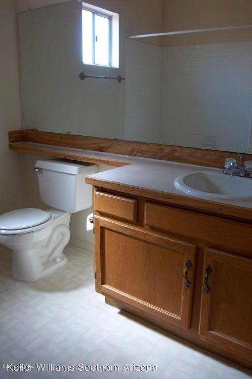 8153 N Streamside Ave - Photo 3 of 15