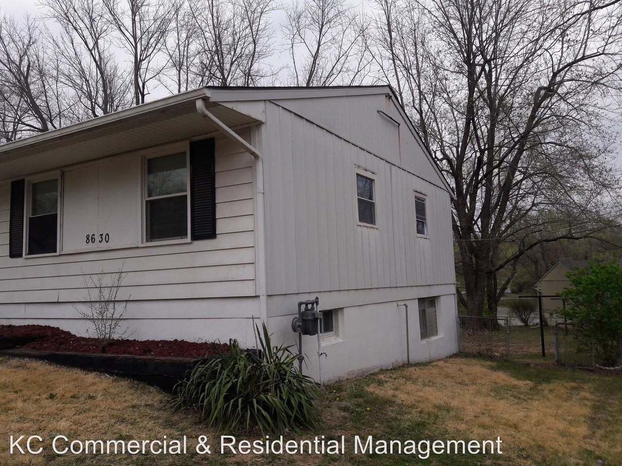 8630 E 96th Pl - Photo 2 of 14