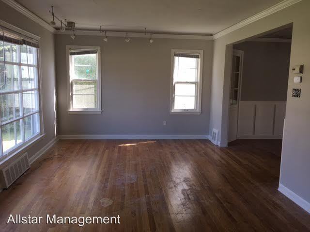 370 Lloyd Rd - Photo 2 of 12