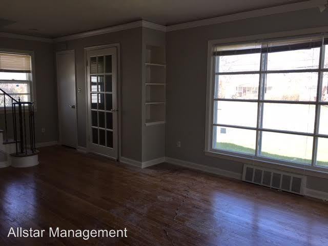 370 Lloyd Rd - Photo 3 of 12