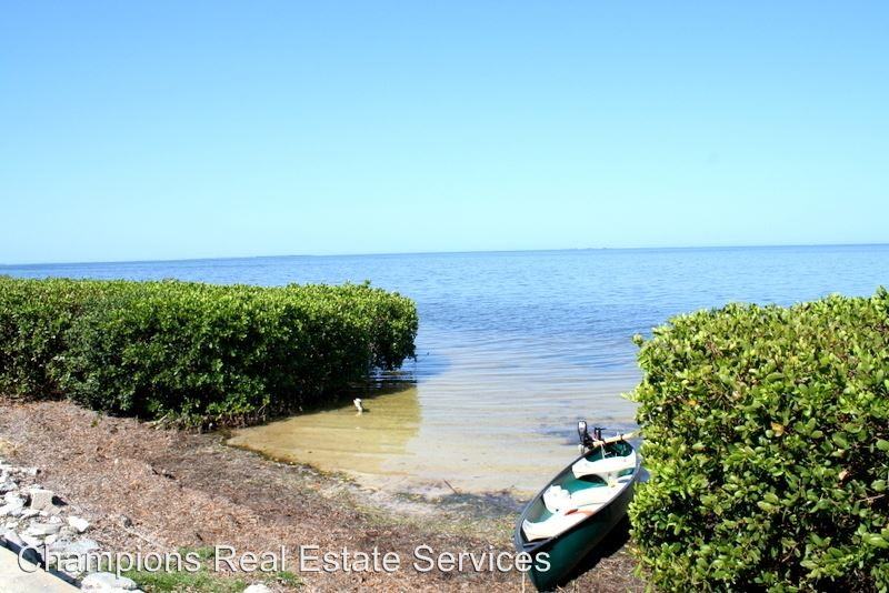 537 Waterford Cir W - Photo 3 of 27