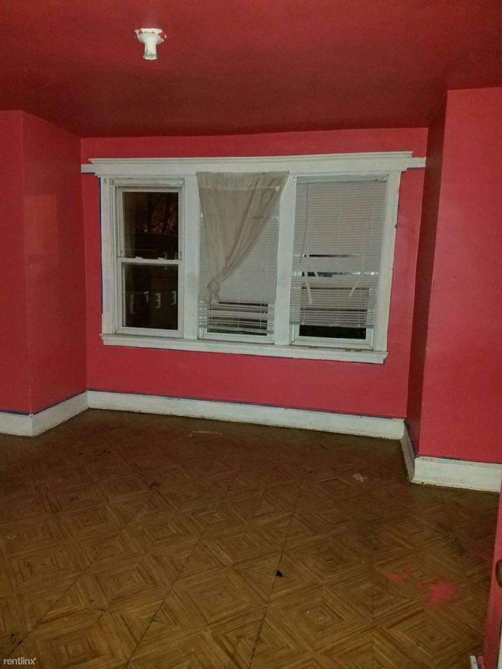 2820 Berkley St - Photo 2 of 15