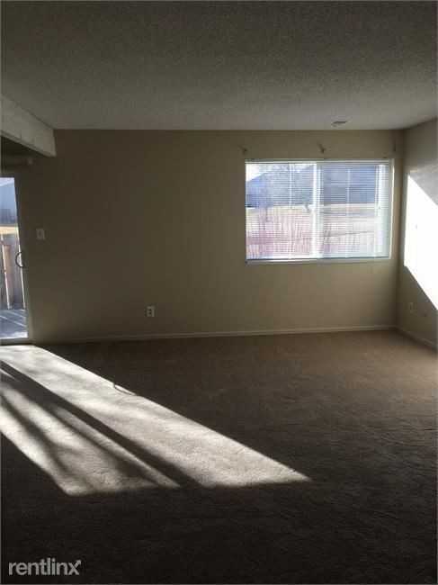 1160 Monroe Dr #C - Photo 3 of 12