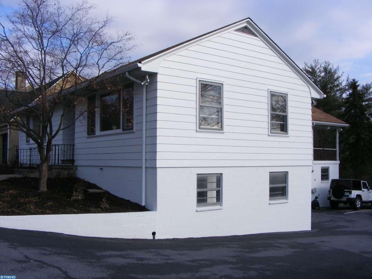 530 Rugby Rd - Photo 2 of 19