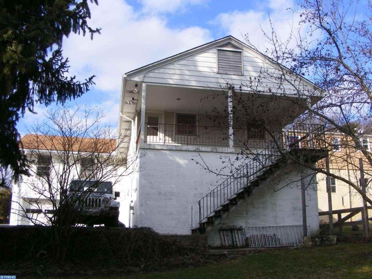 530 Rugby Rd - Photo 3 of 19