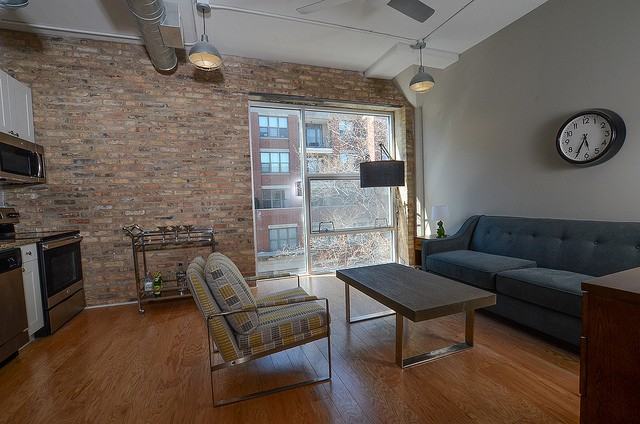 3141 North Sheffield Avenue #214