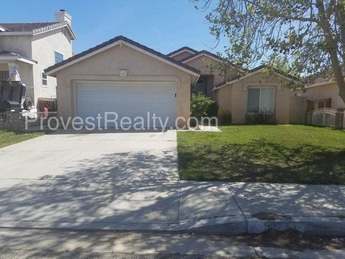 9323 Nolina Dr - Photo 3 of 18