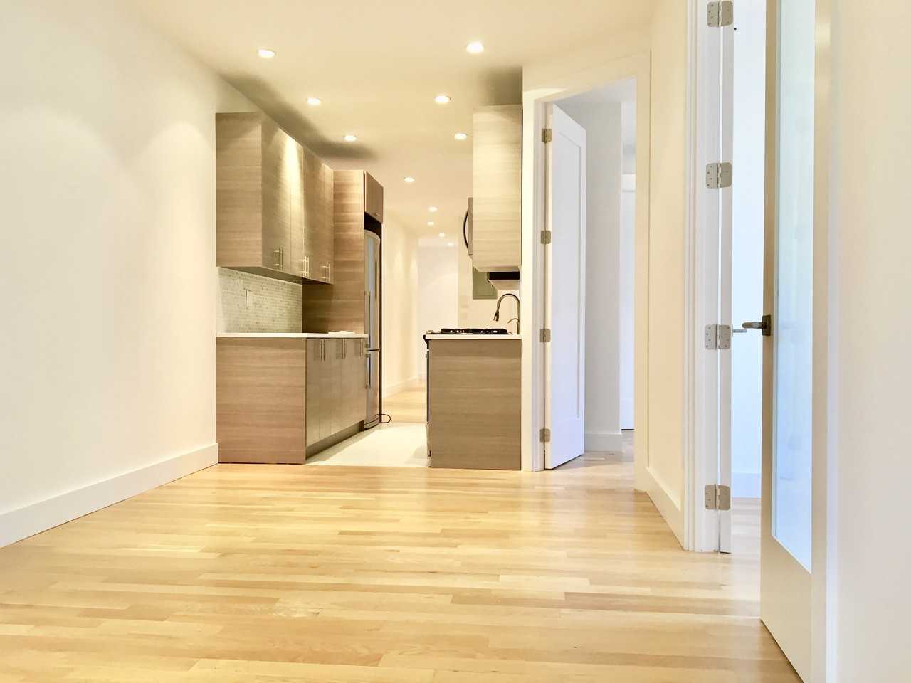 Broadway & W 136th St #MF5A