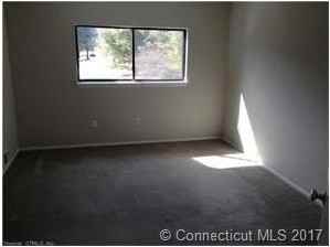 8 Darling St #R - Photo 3 of 16