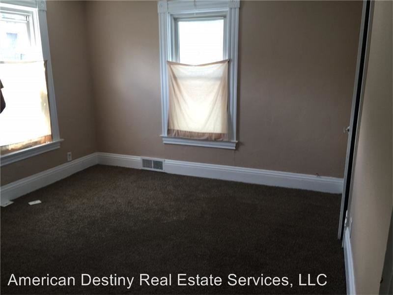 809 McKean Ave - Photo 2 of 7