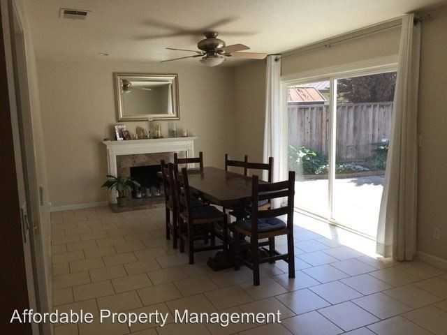 35411 Baldwin Pl - Photo 3 of 9