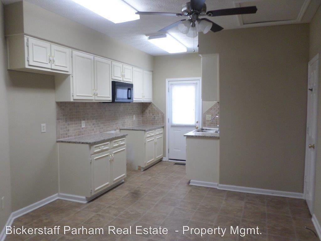 1312 19th St - Photo 2 of 8