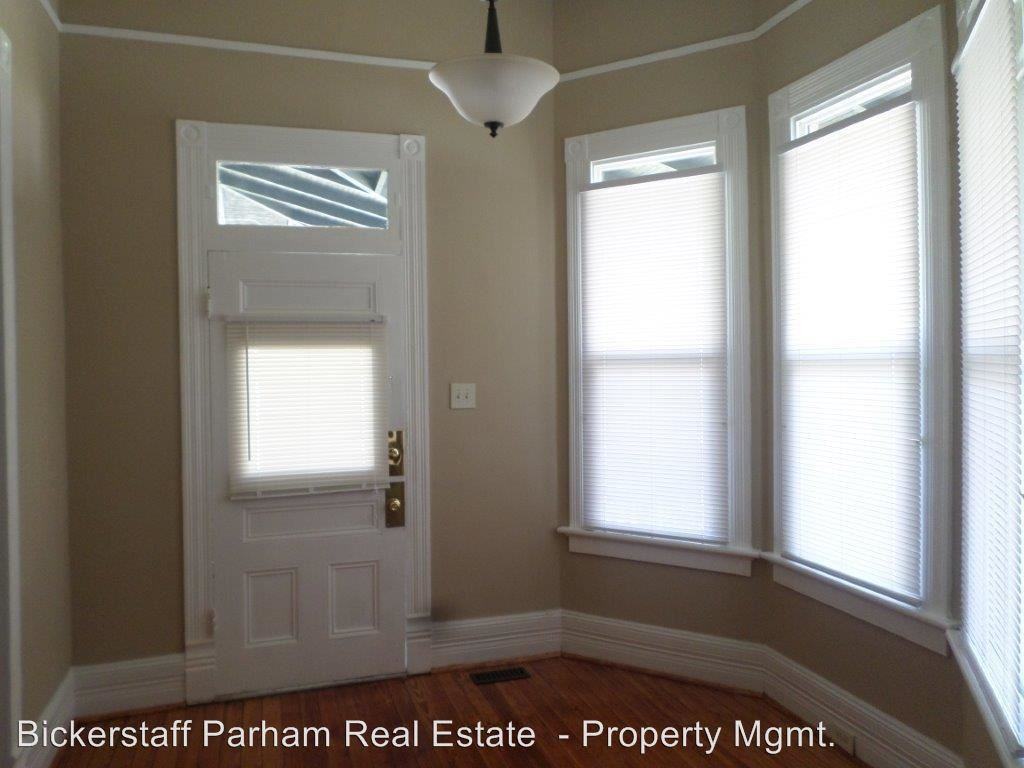 1312 19th St - Photo 3 of 8