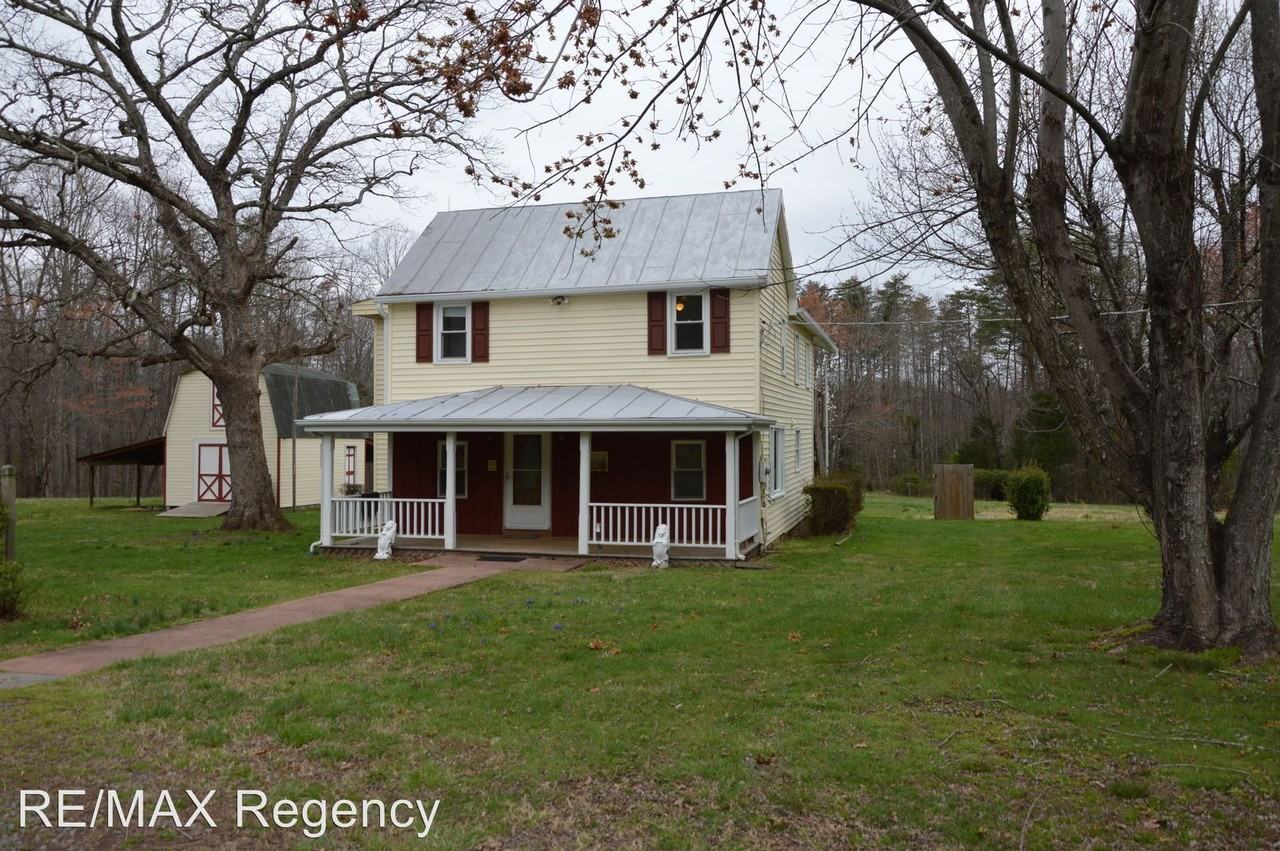 12602 Elk Run Rd - Photo 2 of 26